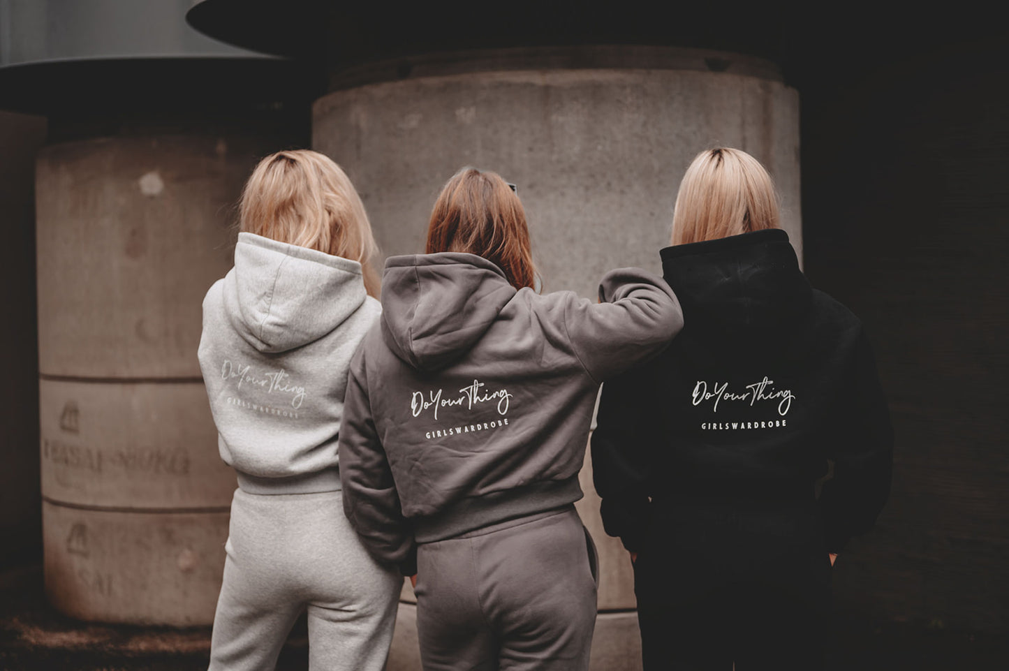 Svart hoodie