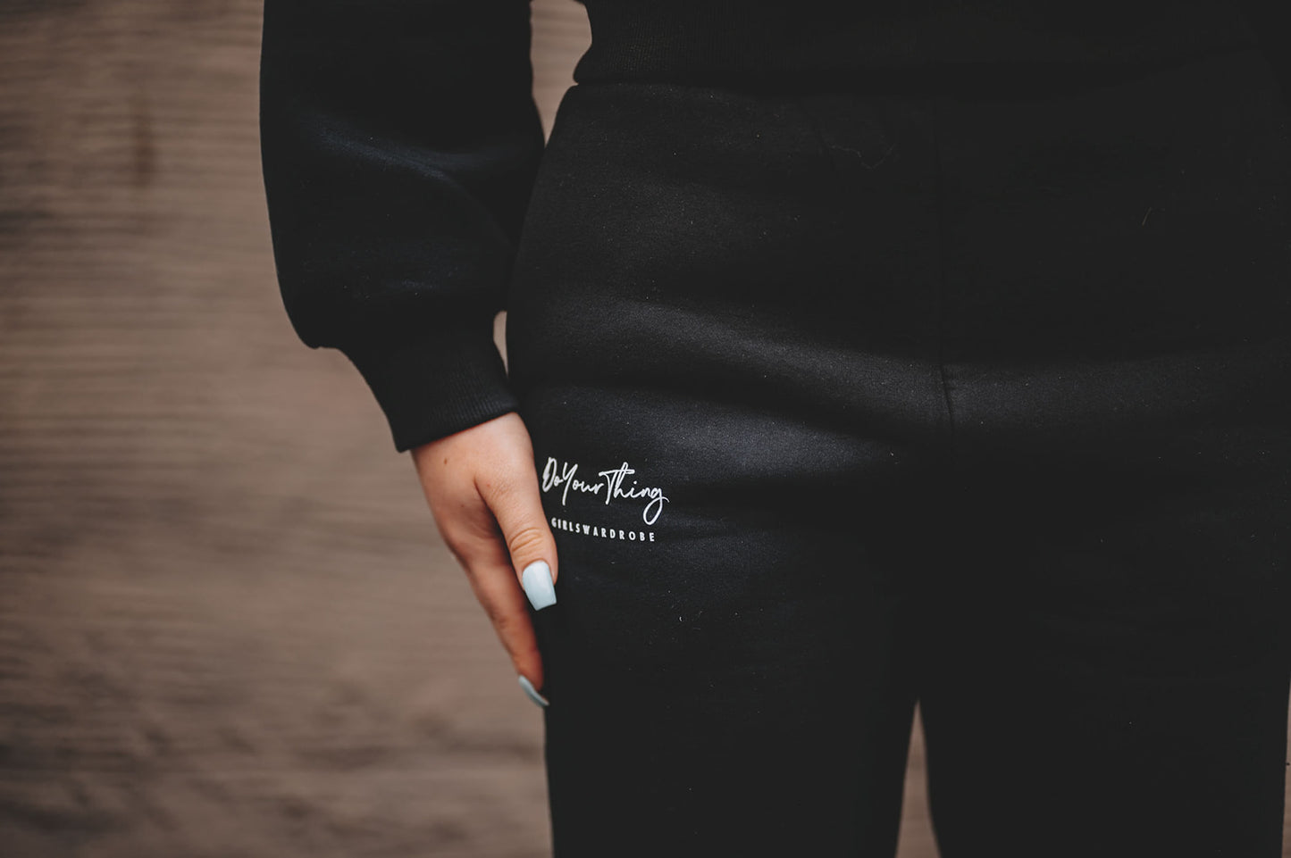 Svart hoodie